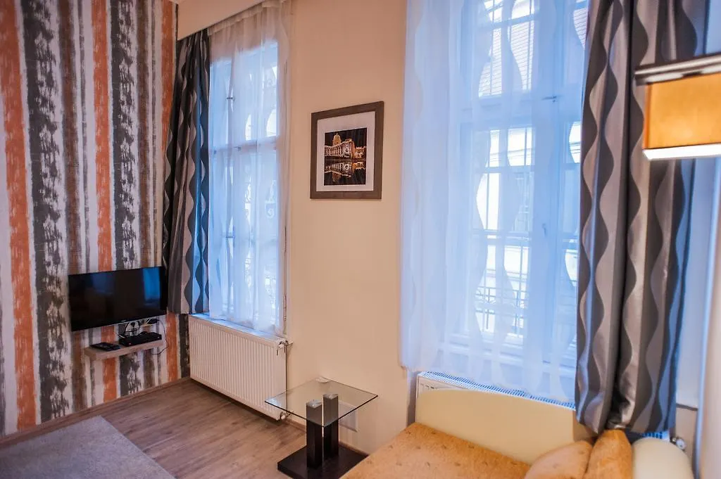 Apartamento All In Apartman Budapest Hungría