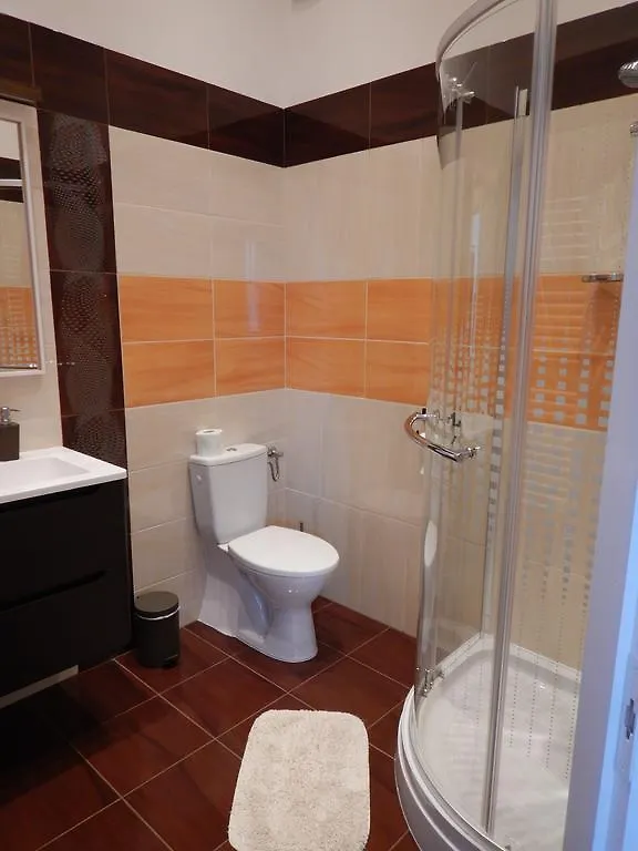 All In Apartman Budapest Apartamento
