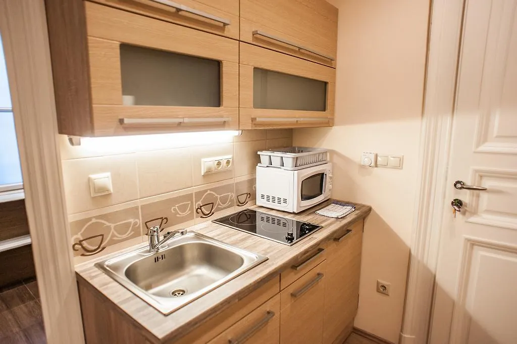 All In Apartman Budapest 0*,